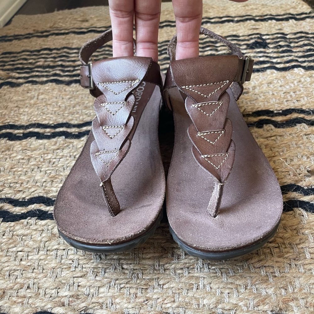 Cordani leather sandals